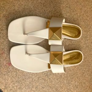 Valentino one stud sandals